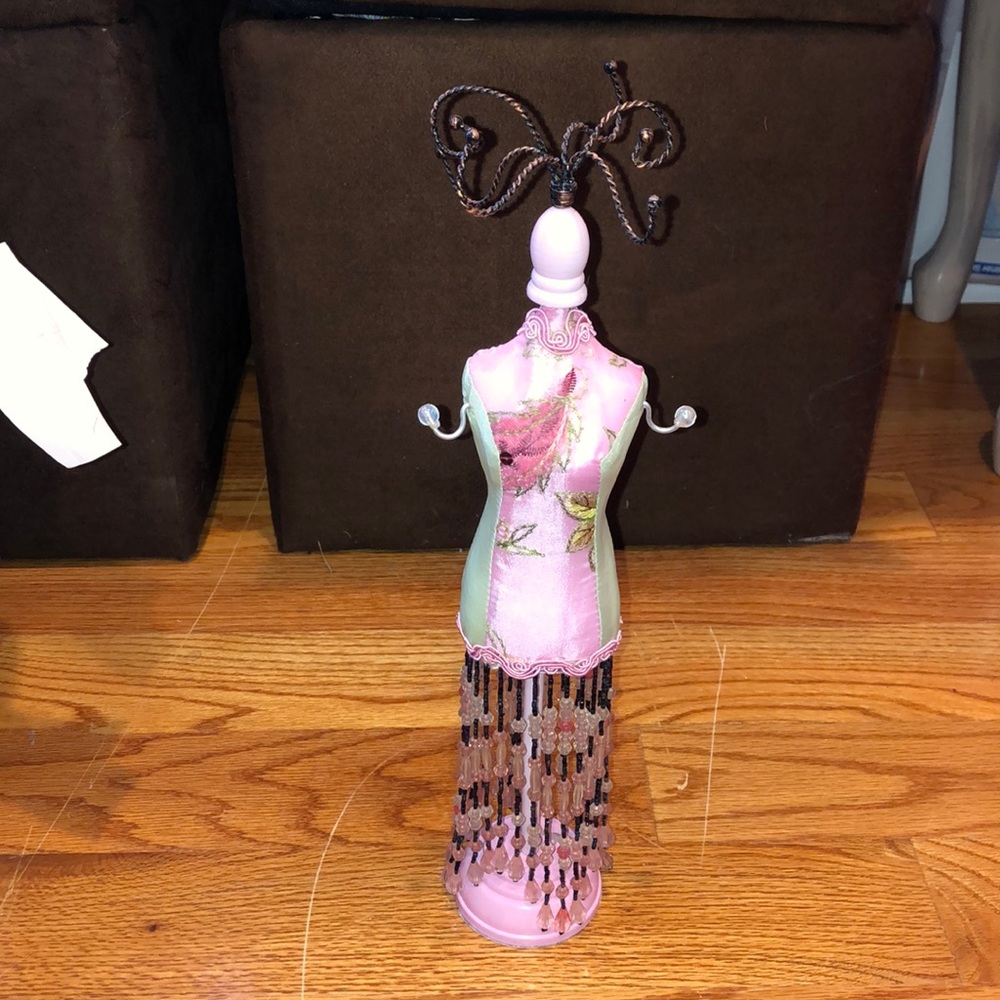 Jewelry necklace hanger!